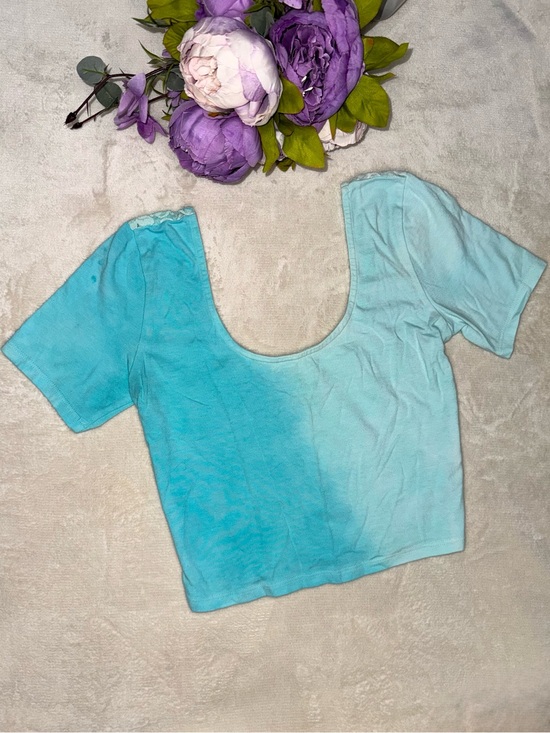 Forever 21 Tops - Forever 21 Aqua Ombre Scoop Neck Crop Top with Sheer Lace Back